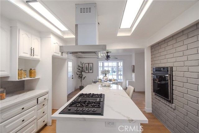 11432 REVA DR, Garden Grove CA: https://media.crmls.org/medias/e3e18366-7898-4003-828f-b56fd0ead6f1.jpg
