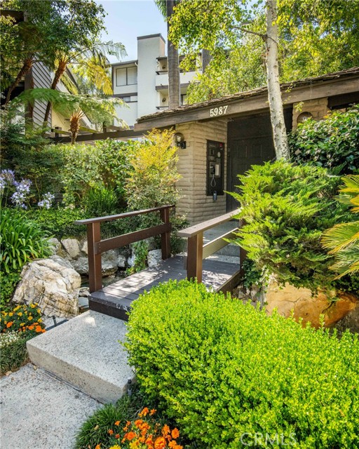 Detail Gallery Image 3 of 34 For 5987 Peacock Ridge Rd #122,  Rancho Palos Verdes,  CA 90275 - 2 Beds | 2 Baths