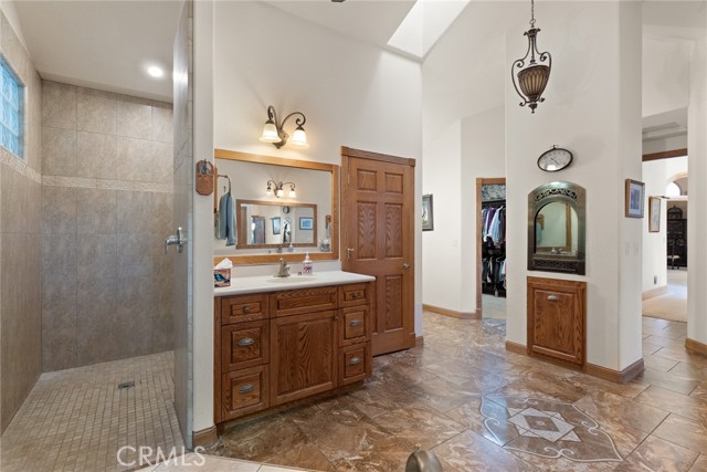 Detail Gallery Image 21 of 56 For 5005 Schott Rd, Forest Ranch,  CA 95942 - 4 Beds | 3 Baths