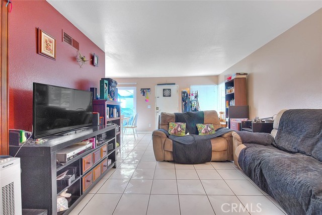 Detail Gallery Image 7 of 14 For 1455 Eagle Park Rd #205,  Hacienda Heights,  CA 91745 - 3 Beds | 2 Baths