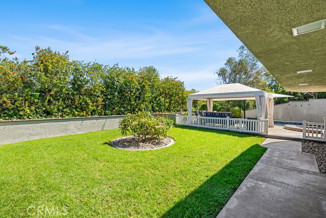 Detail Gallery Image 3 of 38 For 12782 Periwinkle, North Tustin,  CA 92705 - 5 Beds | 3/1 Baths