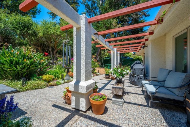 1989 Royal, San Luis Obispo CA: https://media.crmls.org/medias/e3e36c3b-494f-4cb3-8b58-1ed843138c3f.jpg