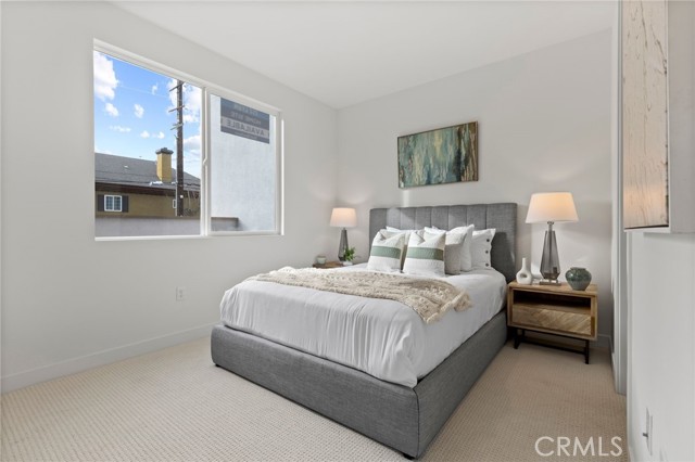 Image 19 of 29 For 585 Lyon Street
