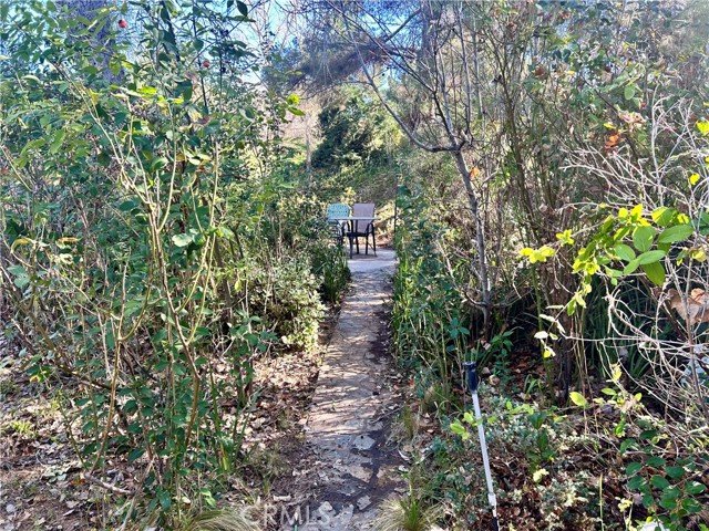 Detail Gallery Image 8 of 26 For 35780 Eureka Ave, Yucaipa,  CA 92399 - 6 Beds | 3 Baths