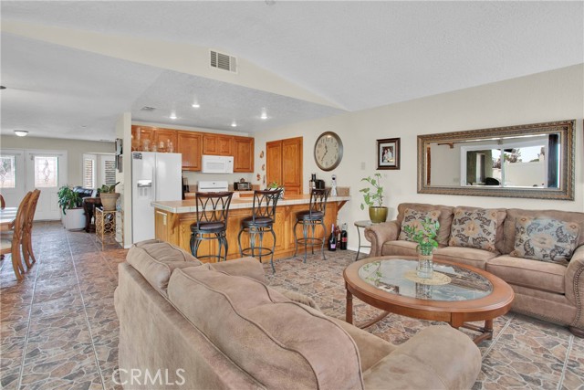 Detail Gallery Image 18 of 48 For 15545 Dale Evans, Apple Valley,  CA 92307 - 3 Beds | 2 Baths