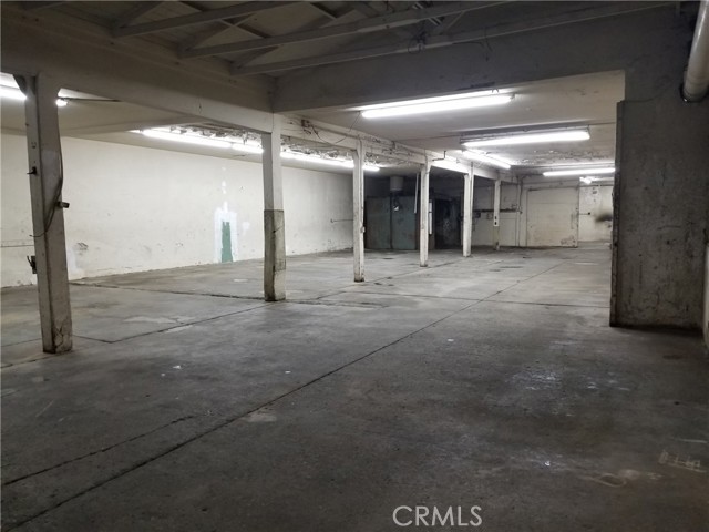 425 E 58th Street, Los Angeles, California 90011, ,Commercial Lease,For Rent,425 E 58th Street,CRAR23108717