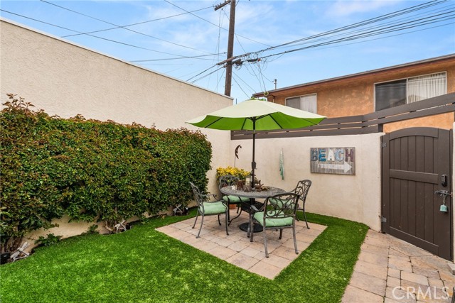 Detail Gallery Image 35 of 47 For 236 Granada Ave, Long Beach,  CA 90803 - 2 Beds | 2 Baths