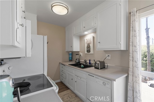 Detail Gallery Image 13 of 30 For 3500 Elm Ave #30,  Long Beach,  CA 90807 - 2 Beds | 2 Baths