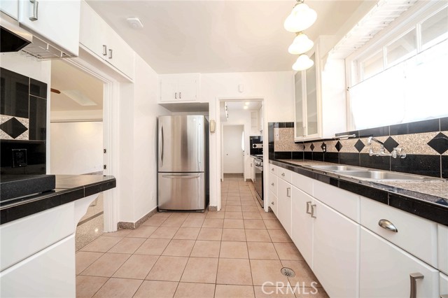 Drew Fenton | 433 S Bundy Drive Los Angeles CA | MLS: 7457227 Drew Fenton | 433 S Bundy Drive Los Angeles CA | MLS: 7457227