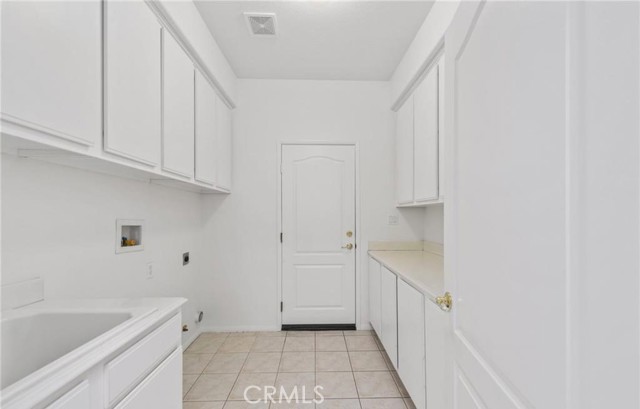 24252 Calle Artino, Murrieta CA: https://media.crmls.org/medias/e3e646b1-bec0-4fa0-b190-80b0da420f51.jpg