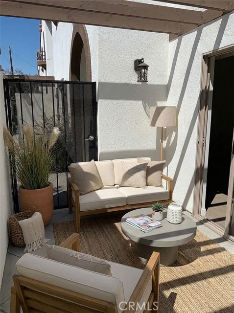 Detail Gallery Image 24 of 27 For 1452 S White #5,  Pomona,  CA 91766 - 4 Beds | 3 Baths