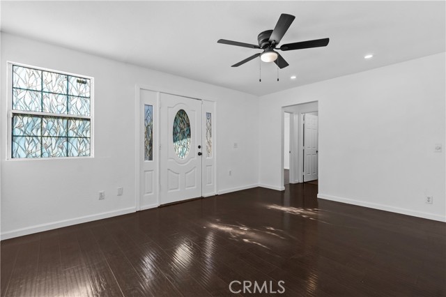 Detail Gallery Image 4 of 25 For 6228 Lemon, Long Beach,  CA 90805 - 4 Beds | 3 Baths