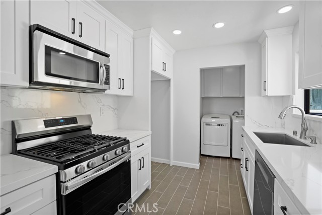 Detail Gallery Image 16 of 45 For 859 Temple Ter, Los Angeles,  CA 90042 - 2 Beds | 2/1 Baths