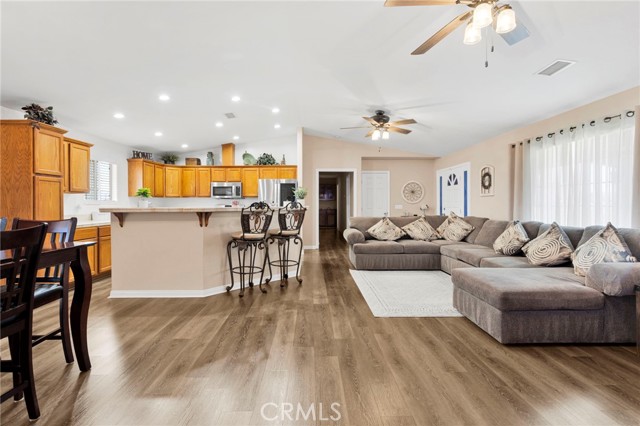 Detail Gallery Image 9 of 50 For 21237 South Rd, Apple Valley,  CA 92307 - 3 Beds | 2 Baths