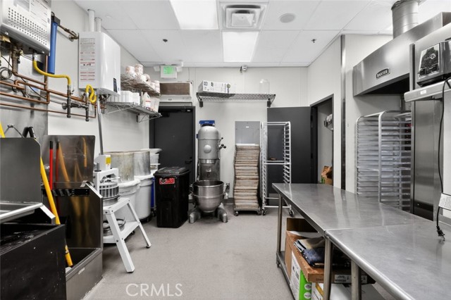 13257 Main Street, Hesperia CA: https://media.crmls.org/medias/e3ea3ee9-b235-442e-bb9a-1032fa1b3d5f.jpg