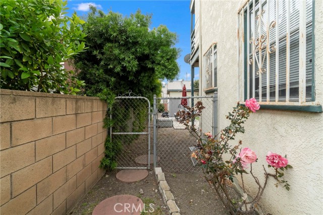 Detail Gallery Image 9 of 19 For 727 W 16th St, San Pedro,  CA 90731 - – Beds | – Baths