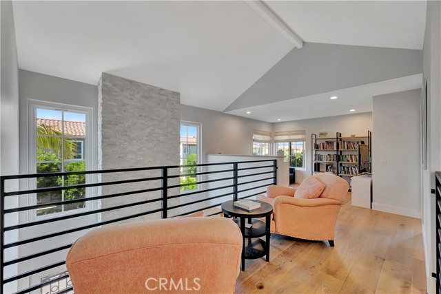 19325 Peachtree Lane, Huntington Beach CA: https://media.crmls.org/medias/e3ea47ab-339a-488d-8073-cedab50dd3e7.jpg