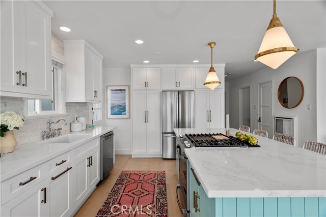 212 41st Street, Manhattan Beach, California 90266, ,Residential Income,Sold,41st,SB23072374