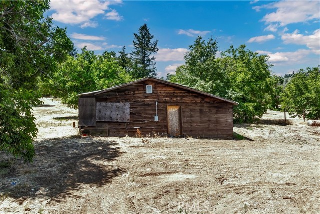 22550 Shady Grove Road, Middletown CA: https://media.crmls.org/medias/e3ec5c1d-30ca-4be4-b988-2baf4899f990.jpg
