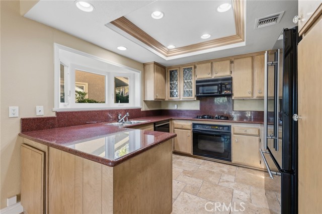 Detail Gallery Image 13 of 33 For 113 Conifer Circle, Oak Park,  CA 91377 - 3 Beds | 2/1 Baths