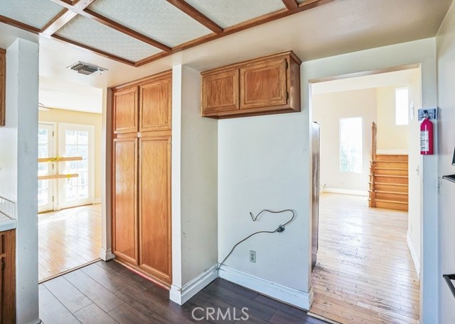 549 Lotus Street, Los Angeles CA: https://media.crmls.org/medias/e3edf12d-1a6a-4705-9ba2-105540e9c89e.jpg