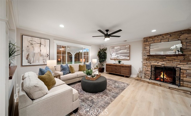 Detail Gallery Image 29 of 59 For 2039 S Eileen Dr, Anaheim,  CA 92802 - 4 Beds | 3 Baths