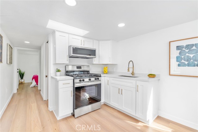 Detail Gallery Image 4 of 28 For 26135 Baseline #18,  Highland,  CA 92346 - 1 Beds | 1 Baths