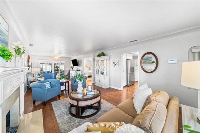 Detail Gallery Image 7 of 38 For 787 W 27th, San Pedro,  CA 90731 - 2 Beds | 2 Baths