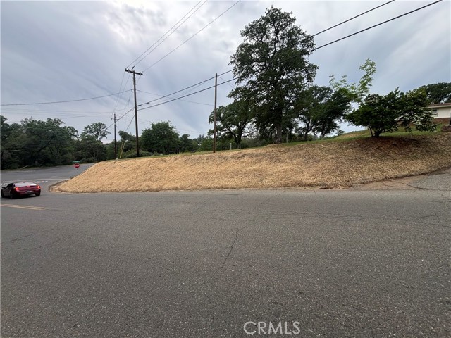 Detail Gallery Image 4 of 33 For 5 Fairhill, Oroville,  CA 95966 - 3 Beds | 2 Baths