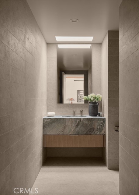 Detail Gallery Image 26 of 33 For 23740 Killion St, Woodland Hills,  CA 91367 - 4 Beds | 3 Baths