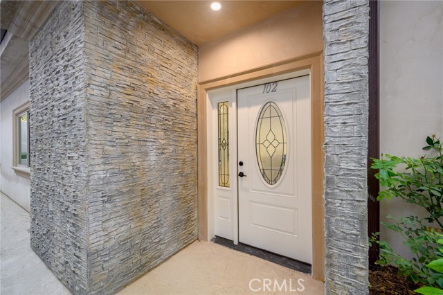 Detail Gallery Image 2 of 38 For 357 Harvey Dr #102,  Glendale,  CA 91206 - 3 Beds | 2/1 Baths