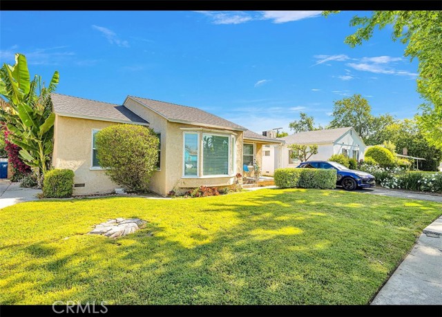 17621 Lemay Street, Lake Balboa CA: https://media.crmls.org/medias/e3f17a7c-9530-4004-98a1-b4d41406ff42.jpg