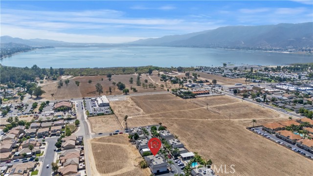 Detail Gallery Image 21 of 24 For 665 Walnut Dr, Lake Elsinore,  CA 92530 - 2 Beds | 2 Baths