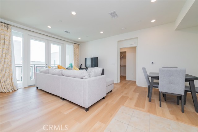 Detail Gallery Image 4 of 33 For 1524 Nolita, Irvine,  CA 92612 - 2 Beds | 2 Baths