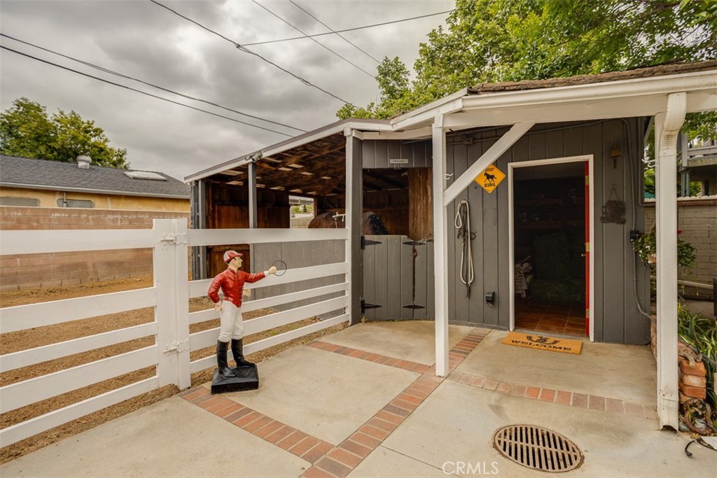 516 S S Sparks StreetBurbank img 2
