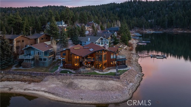 Detail Gallery Image 12 of 33 For 655 Cove Dr, Big Bear Lake,  CA 92315 - 6 Beds | 5/2 Baths