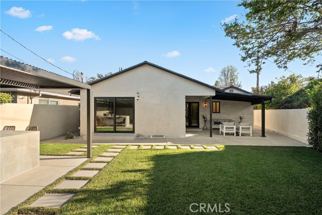 Detail Gallery Image 29 of 32 For 13949 Cumpston St, Sherman Oaks,  CA 91401 - 3 Beds | 3/1 Baths