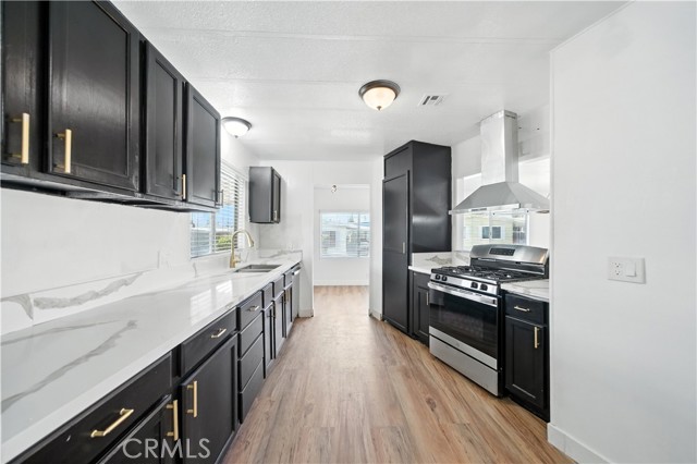 626 N Dearborn, Redlands CA: https://media.crmls.org/medias/e3f5995d-6e48-4e9b-9ce4-06902e65350a.jpg