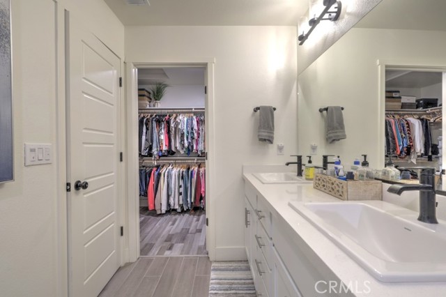 Detail Gallery Image 43 of 75 For 2129 Redding Way, Atwater,  CA 95301 - 5 Beds | 3/1 Baths