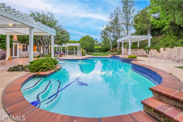 369 Ashbury Lane, Upland CA: https://media.crmls.org/medias/e3f69b1c-293f-4512-ab67-466c2654b98c.jpg