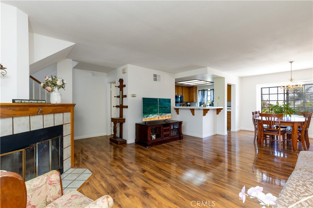 854 N Harbor Boulevard