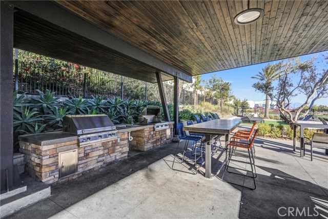 Detail Gallery Image 34 of 41 For 16681 Wyndham Ln #8,  Fontana,  CA 92336 - 3 Beds | 2/1 Baths