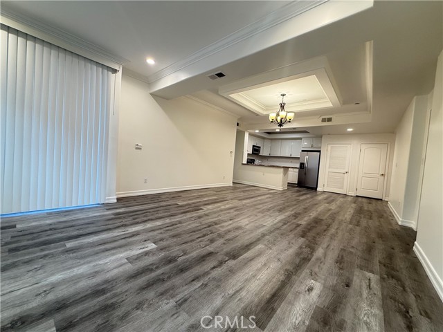 Detail Gallery Image 10 of 28 For 414 E Valencia Ave #111,  Burbank,  CA 91501 - 3 Beds | 3 Baths