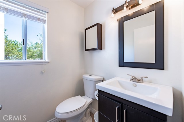 8665 Valley Circle Boulevard, West Hills CA: https://media.crmls.org/medias/e3f86666-311b-4984-80fe-3b5c37b7617a.jpg