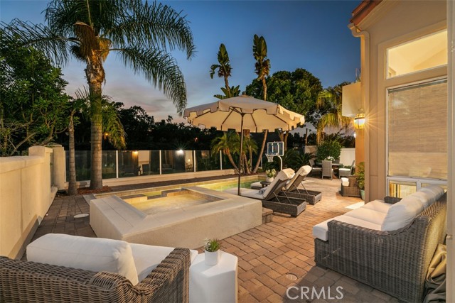 E3f8b579 44e9 44d2 92f4 C5880426d864