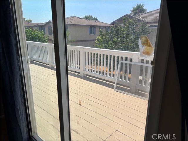 13847 Blue Ribbon Lane, Eastvale CA: https://media.crmls.org/medias/e3f9dad4-7d6e-4fa2-bd6c-5088f8a9aa19.jpg