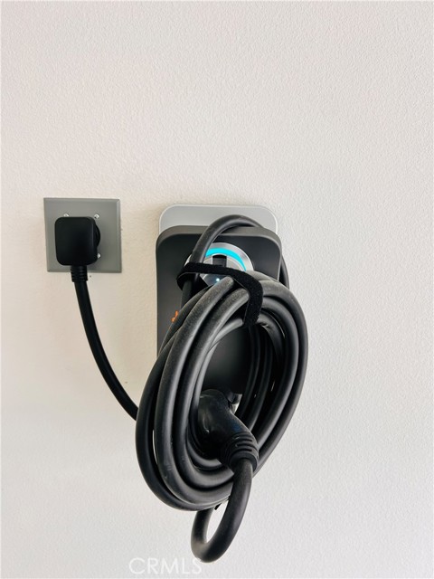 124 Tiffin, Irvine CA: https://media.crmls.org/medias/e3f9dc00-4c03-4807-8b58-867c0cd8848c.jpg