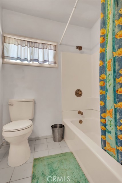 312 Border Street, Frazier Park CA: https://media.crmls.org/medias/e3faddbc-de7b-4849-8d9d-ccf248cb769b.jpg