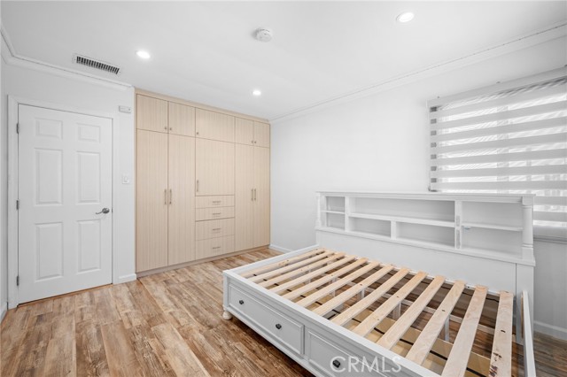 8337 Valecrest Drive, Sun Valley CA: https://media.crmls.org/medias/e3fb9fb2-8d9e-4c32-a7ef-e3d5bfc2d4ba.jpg