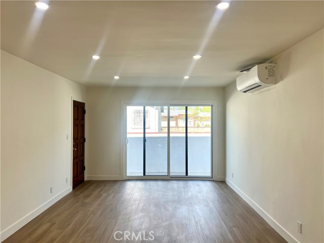3461 Perlita Ave, Los Angeles CA: https://media.crmls.org/medias/e3fc3ad6-342a-40a8-875d-2157ba8b50c3.jpg